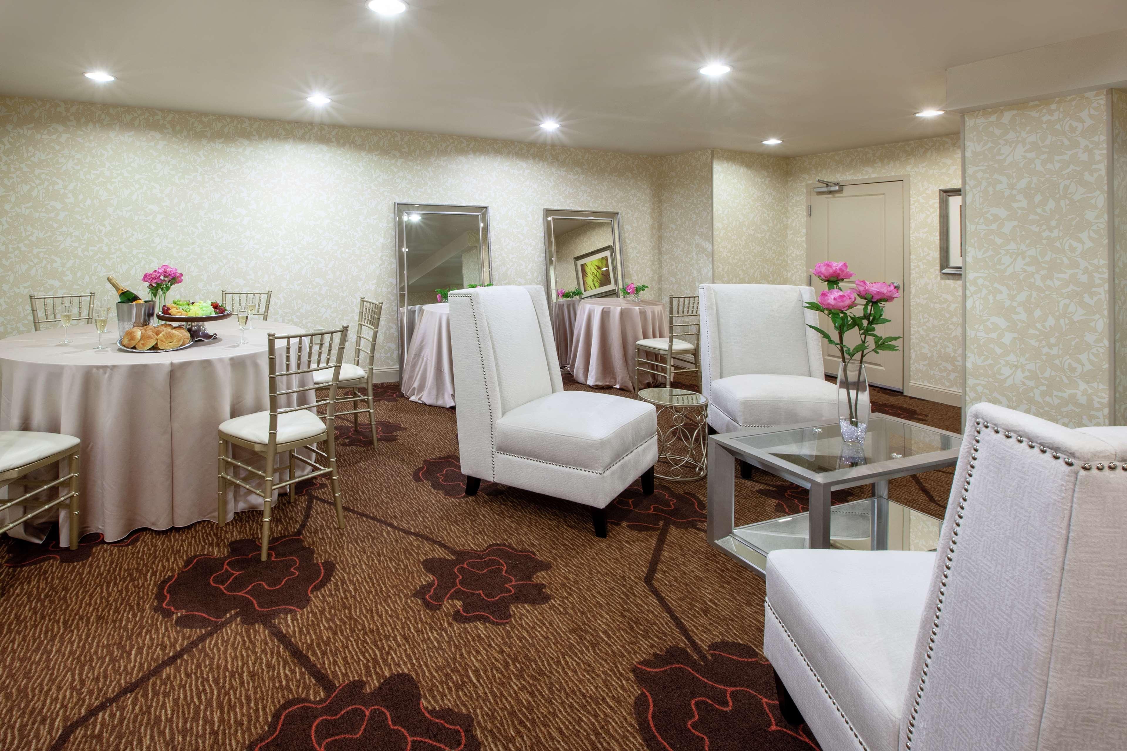 Hilton Garden Inn Pittsburgh University Place Exterior foto