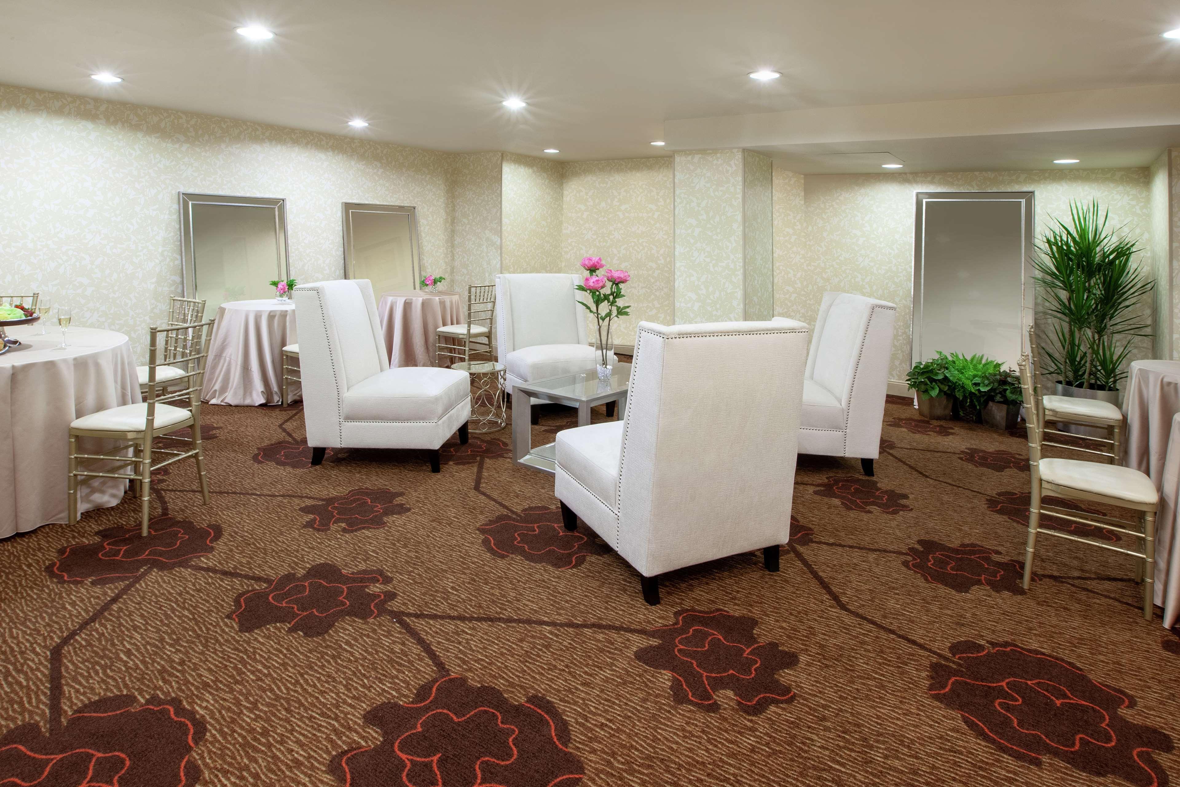 Hilton Garden Inn Pittsburgh University Place Exterior foto