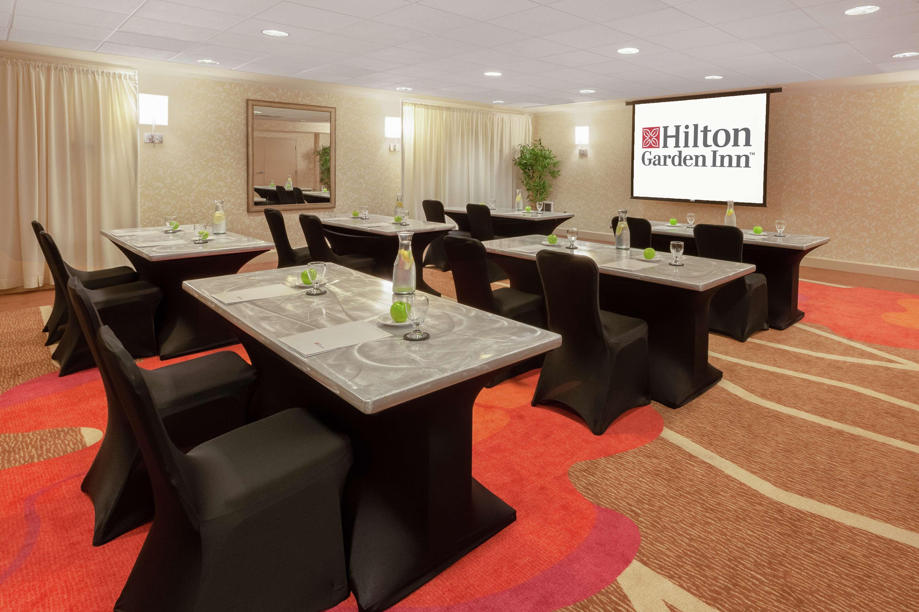 Hilton Garden Inn Pittsburgh University Place Exterior foto