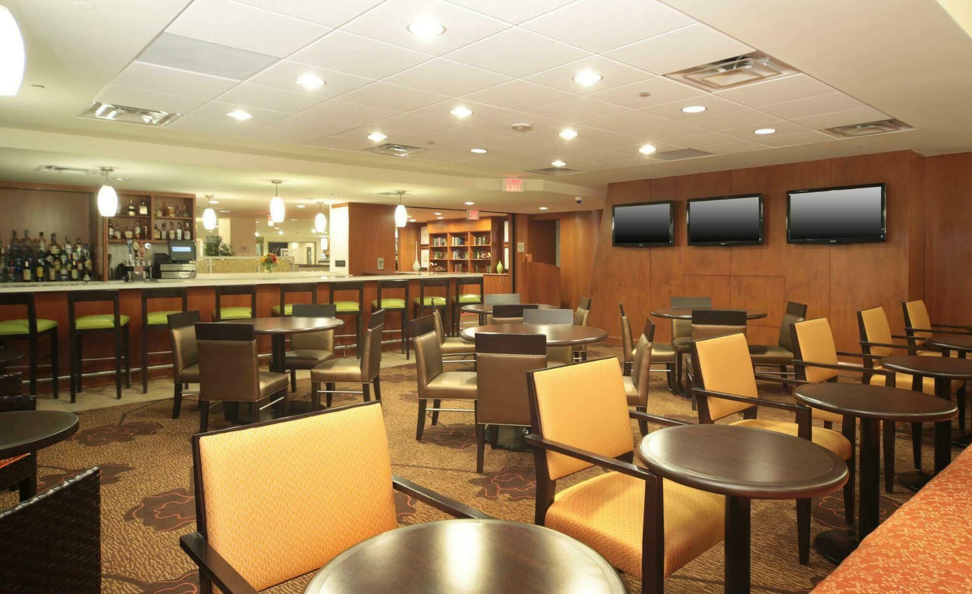 Hilton Garden Inn Pittsburgh University Place Restaurant foto